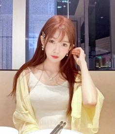 美女主播直播卖肉,美女主播引领“卖肉”风潮